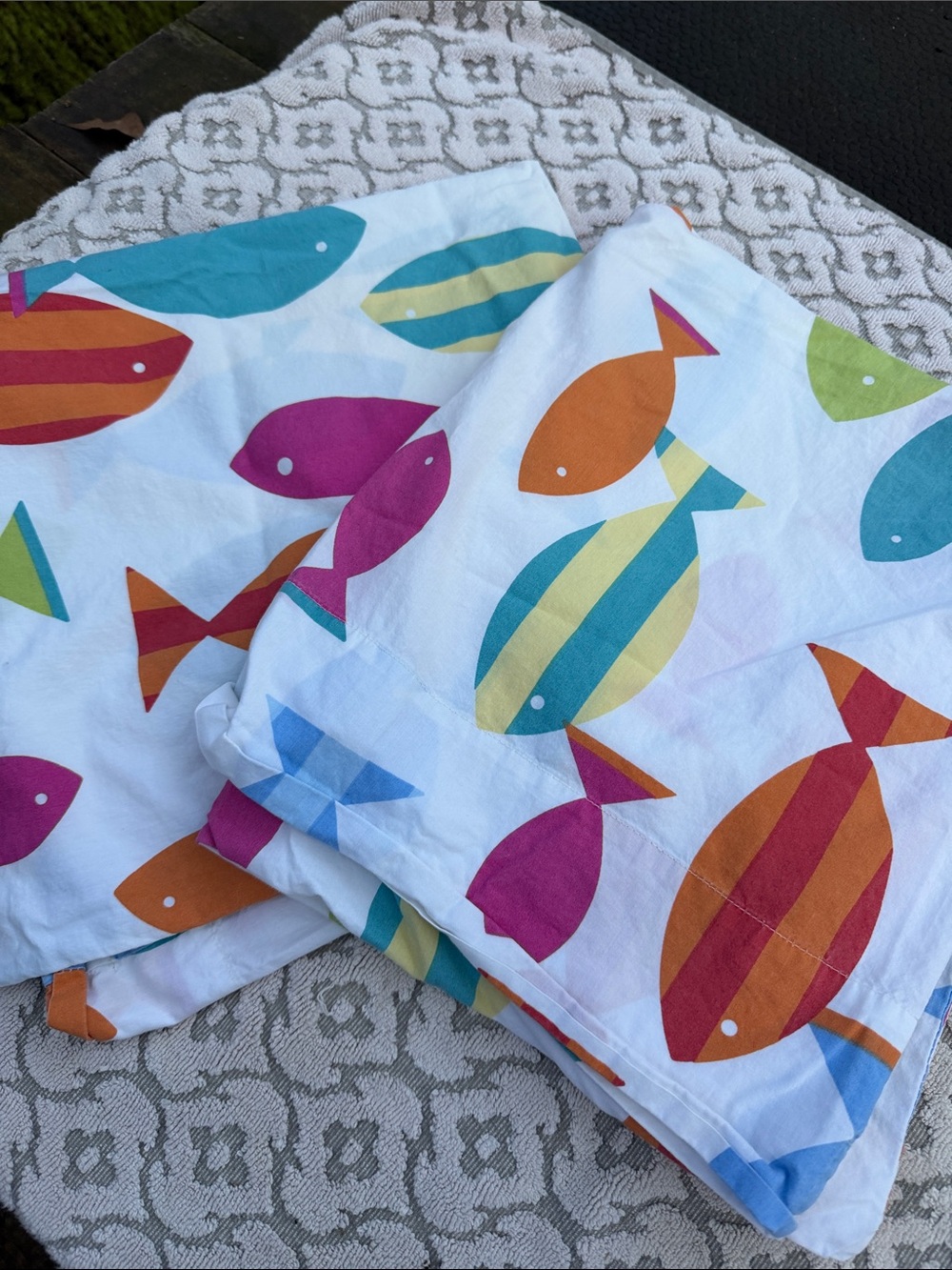 Colorful Fish Print Pet Fish Bedding - Multicolor